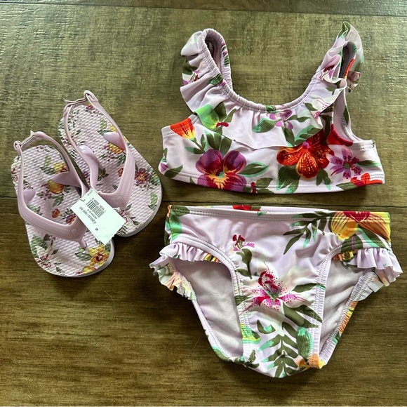 Old Navy Other - Old Navy tropical ruffle floral bikini with new matching flip flops